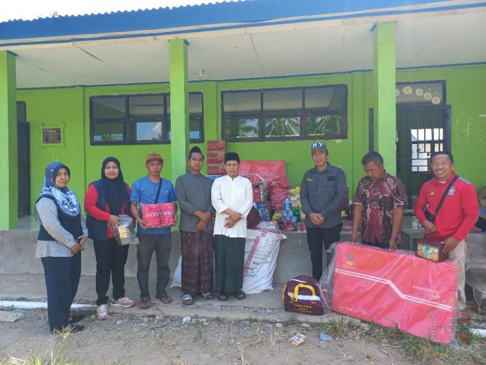 Penyerahan Bantuan Korban Bencana Kebakaran Desa Kalepu Kec. Tommo Kab. Mamuju